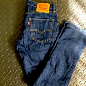 Levi jeans 32 x 32